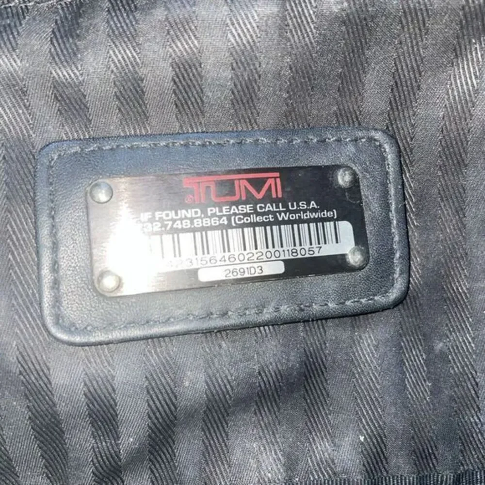 Tumi - Alpha Travel Kit Toiletry‎ Bag - Black 2691D3